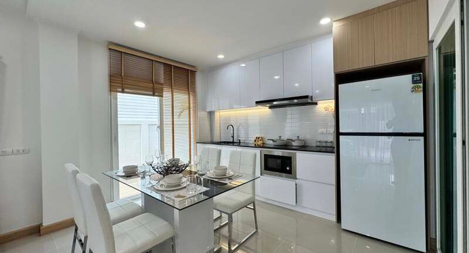 For sale 3 bedrooms villa in East Pattaya, Pattaya