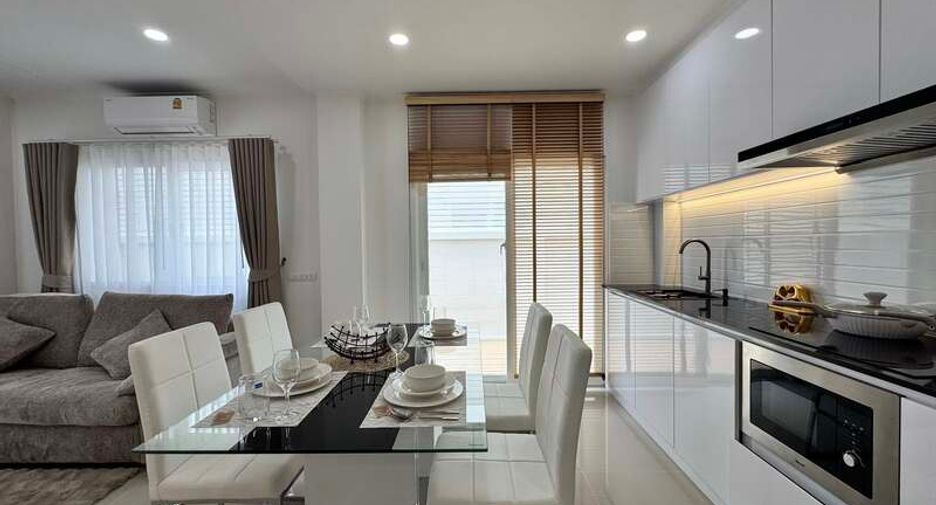 For sale 3 bedrooms villa in East Pattaya, Pattaya