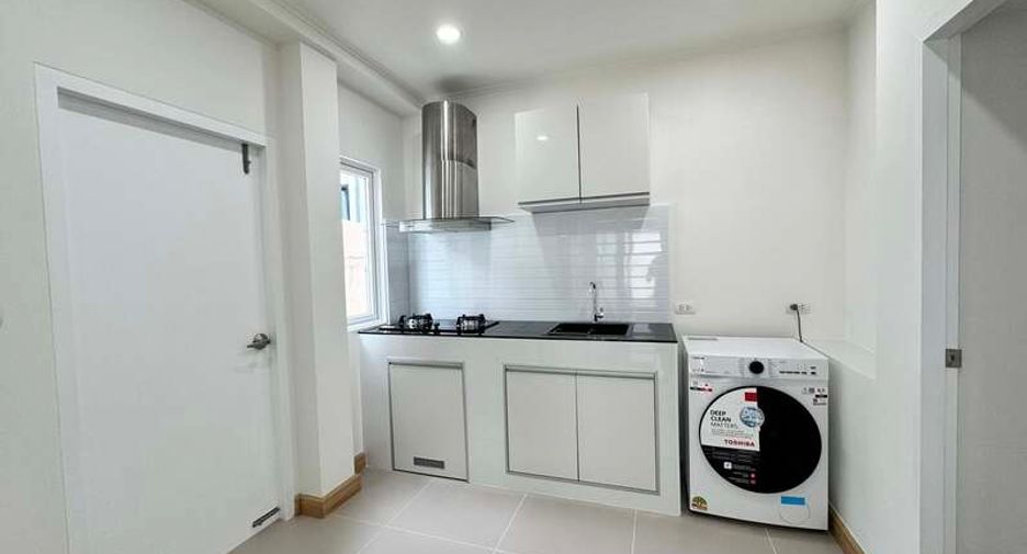For sale 3 bedrooms villa in East Pattaya, Pattaya