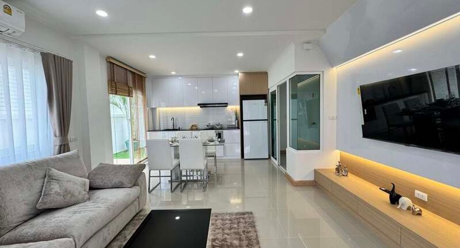 For sale 3 bedrooms villa in East Pattaya, Pattaya