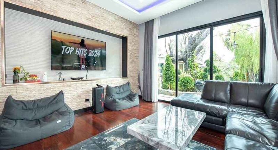 For rent 11 bedrooms villa in Huay Yai, Pattaya
