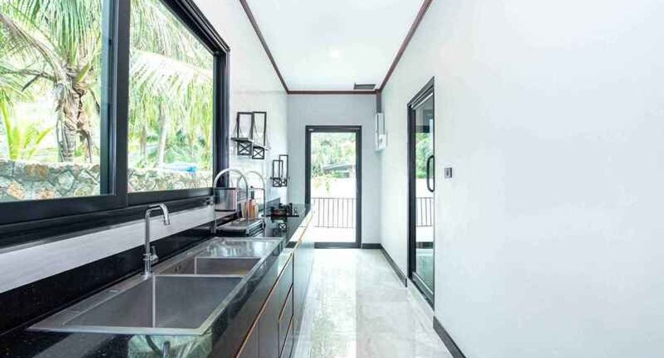 For rent 11 bedrooms villa in Huay Yai, Pattaya