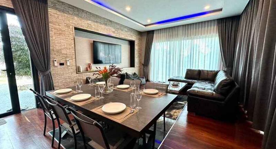 For rent 11 bedrooms villa in Huay Yai, Pattaya