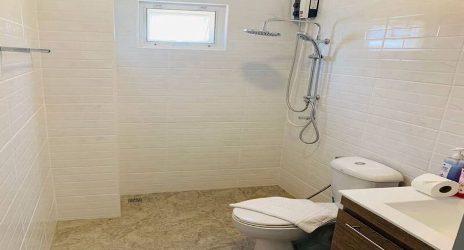 For sale 4 bedrooms house in Pratumnak, Pattaya