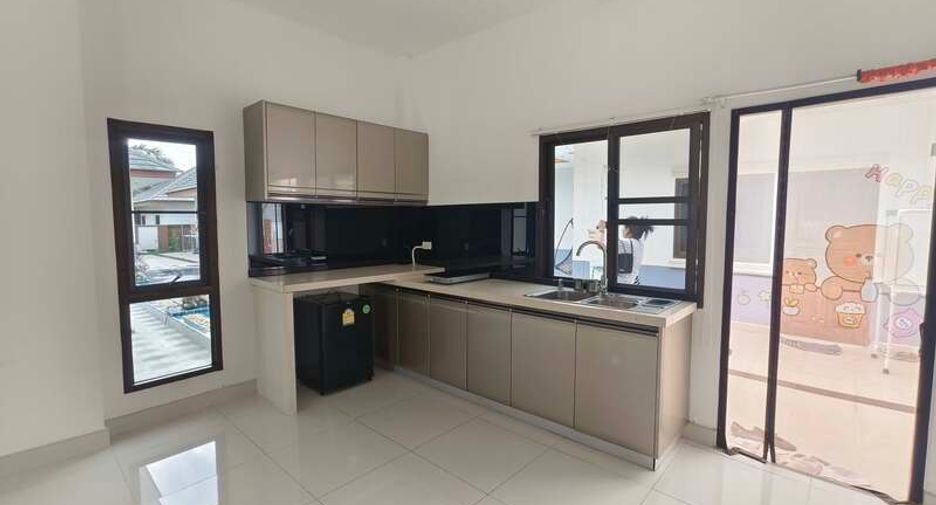 For sale 8 bedrooms villa in Huay Yai, Pattaya