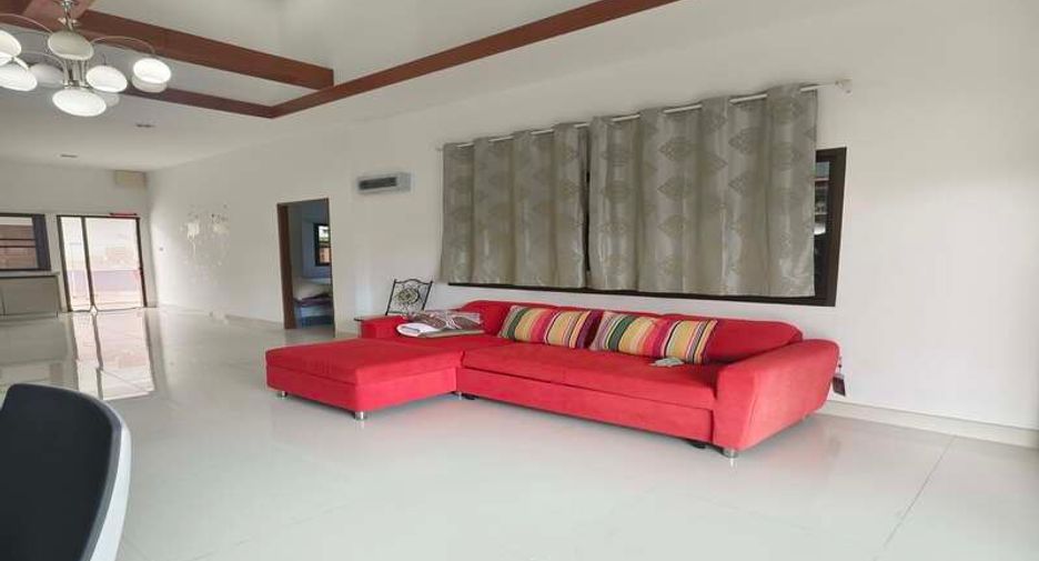 For sale 8 bedrooms villa in Huay Yai, Pattaya