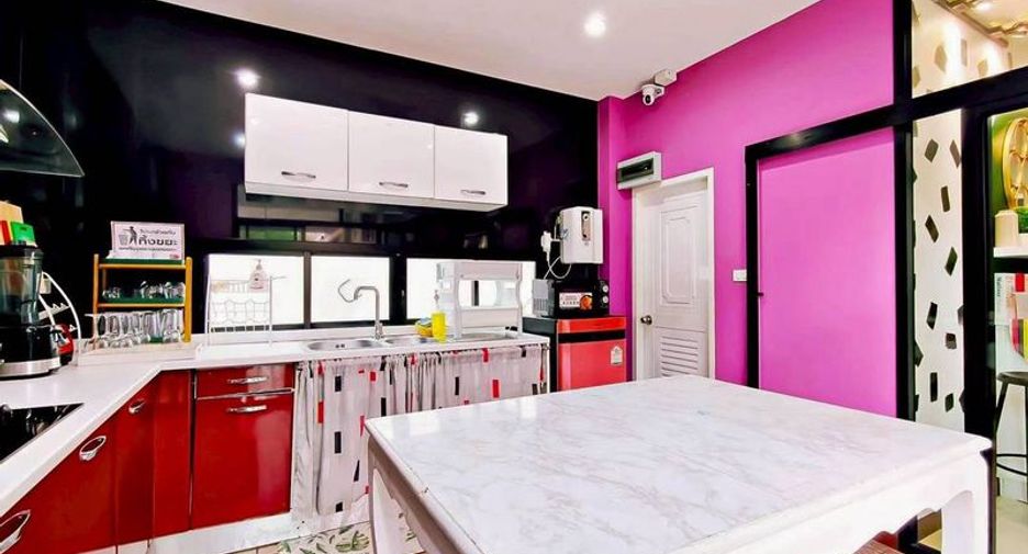 For sale 3 bedrooms villa in Jomtien, Pattaya