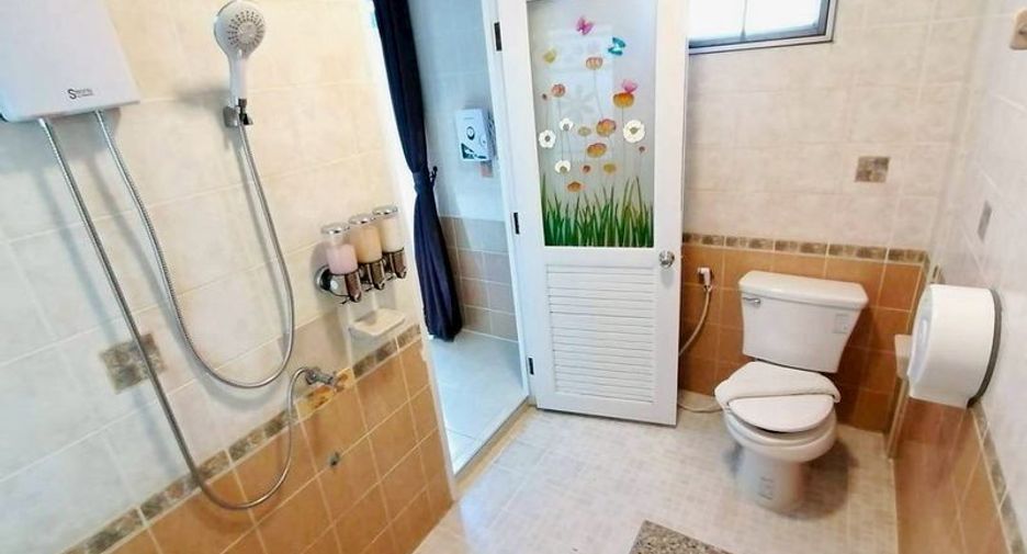 For sale 6 bedrooms villa in Jomtien, Pattaya