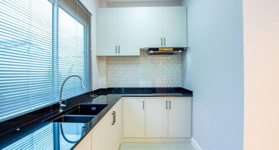 For sale 3 bedrooms villa in East Pattaya, Pattaya
