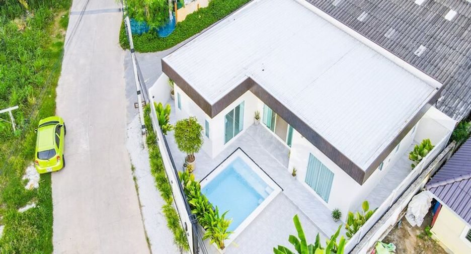 For sale 3 bedrooms villa in East Pattaya, Pattaya