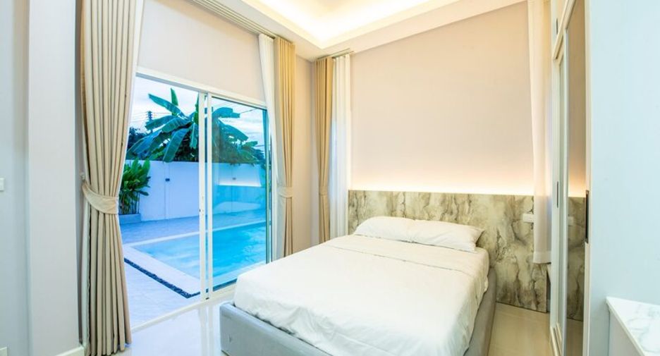 For sale 3 bedrooms villa in East Pattaya, Pattaya