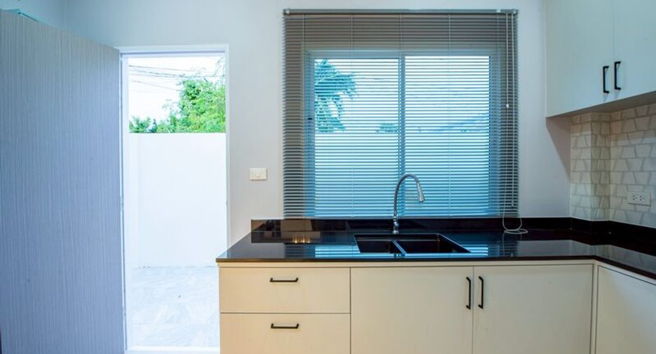 For sale 3 bedrooms villa in East Pattaya, Pattaya