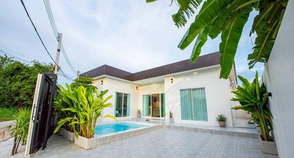 For sale 3 bedrooms villa in East Pattaya, Pattaya