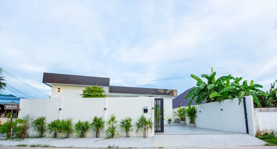 For sale 3 bedrooms villa in East Pattaya, Pattaya