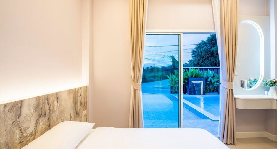 For sale 3 bedrooms villa in East Pattaya, Pattaya