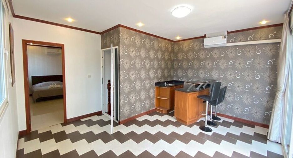 For rent 4 bedrooms villa in Jomtien, Pattaya