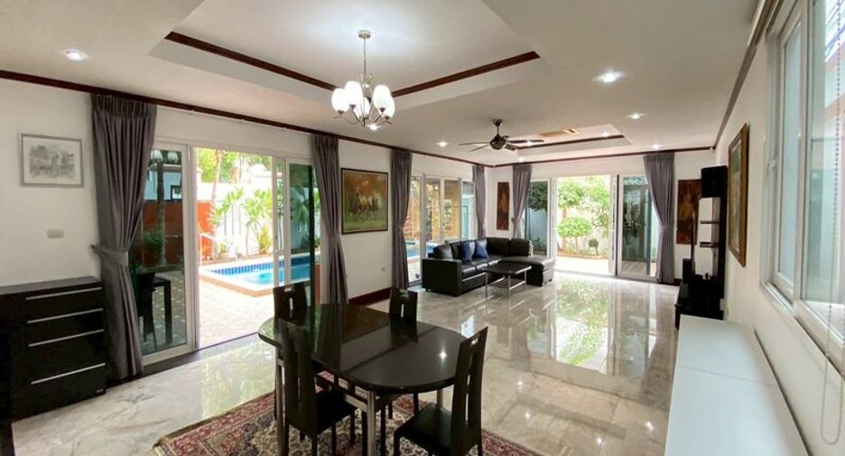For rent 4 bedrooms villa in Jomtien, Pattaya