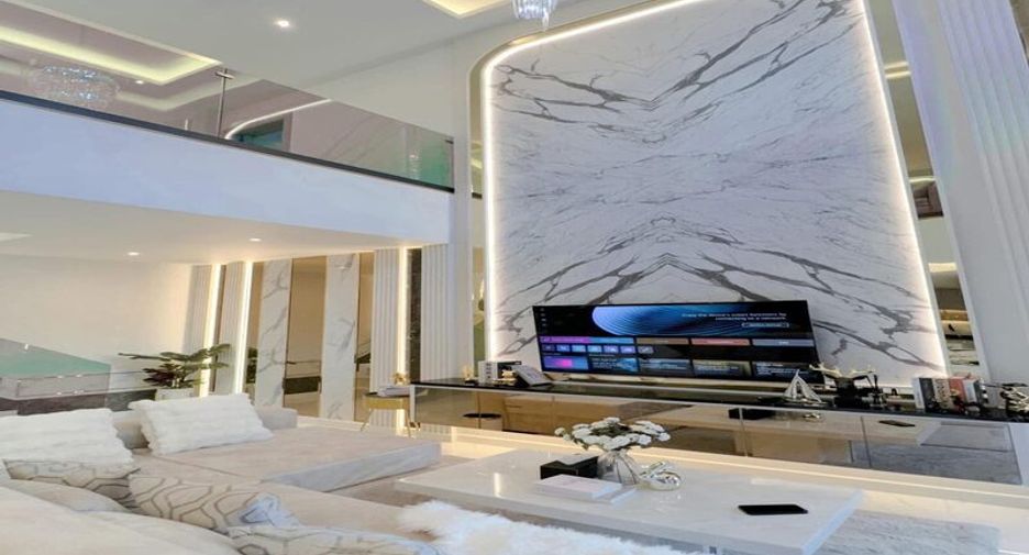 For rent 4 bedrooms villa in Jomtien, Pattaya