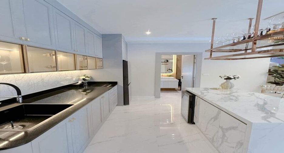 For rent 4 bedrooms villa in Jomtien, Pattaya