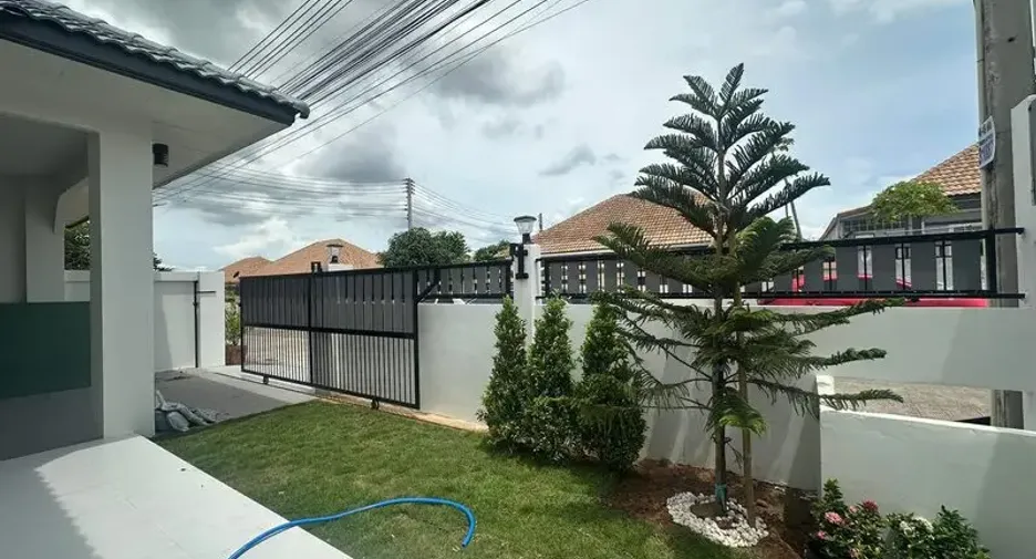 For sale 3 bedrooms house in East Pattaya, Pattaya