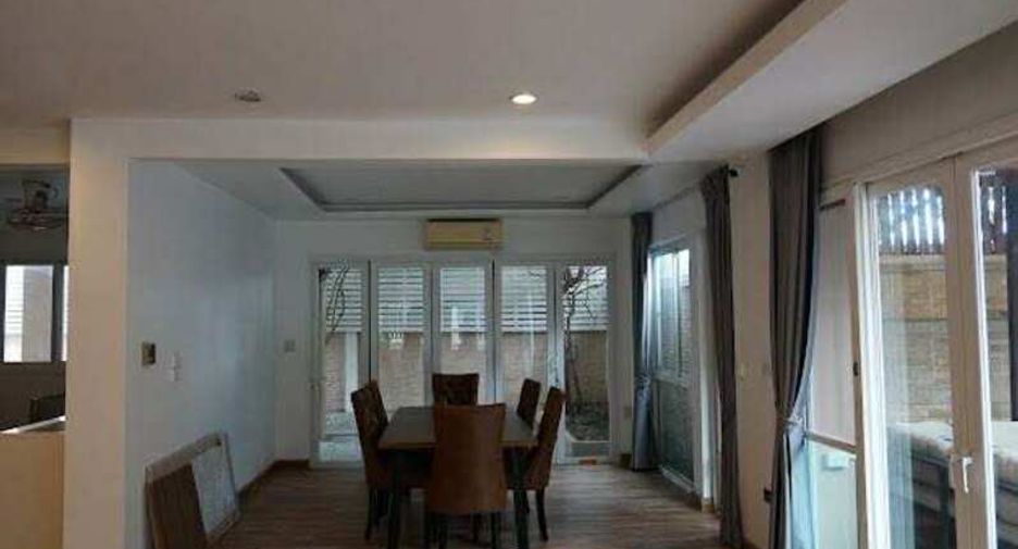 ขาย 6 ห้องนอน วิลล่า ใน พัทยาตะวันออก, พัทยา
