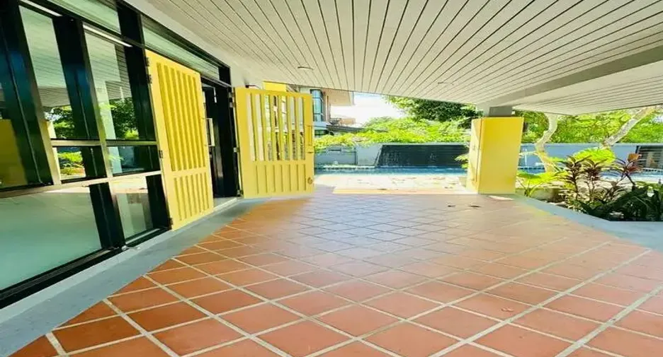 For sale 3 bedrooms house in East Pattaya, Pattaya