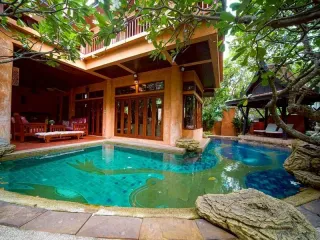 For Rent 4 Bedroom House In Bang Lamung, Chonburi