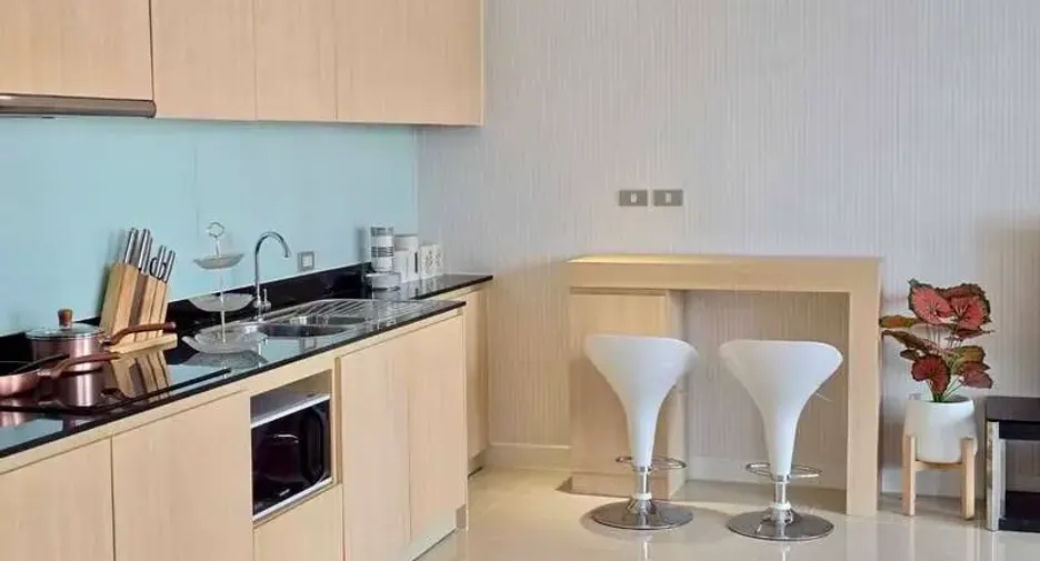 For sale 2 bedrooms condo in South Pattaya, Pattaya