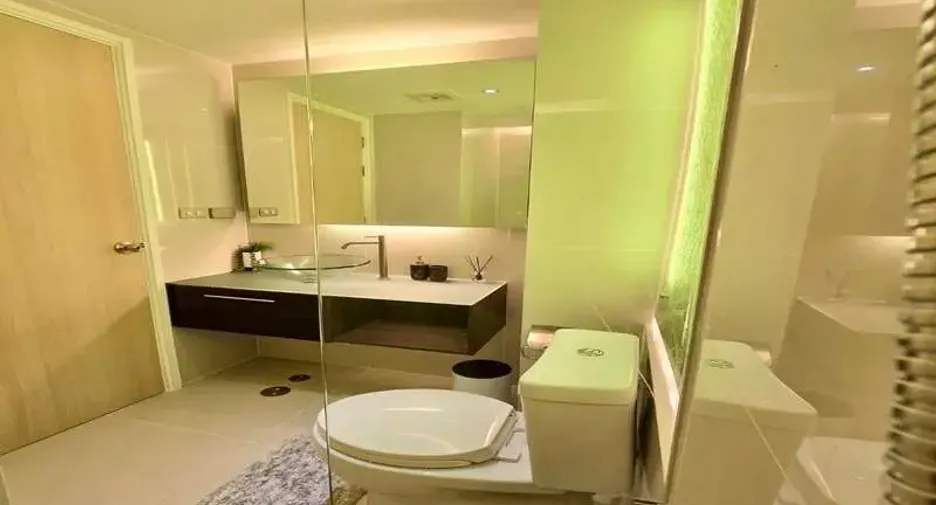 For sale 2 bedrooms condo in South Pattaya, Pattaya
