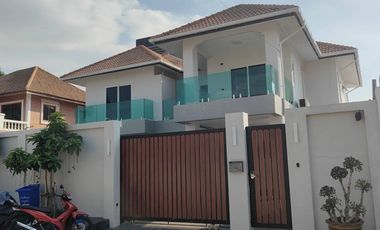 For sale and for rent 5 bedrooms villa in South Pattaya, Pattaya