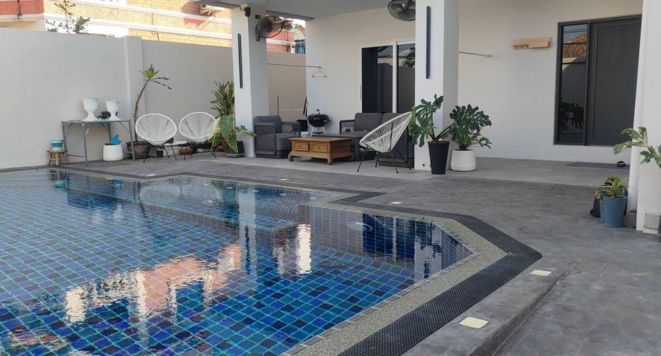 For sale and for rent 5 bedrooms villa in South Pattaya, Pattaya