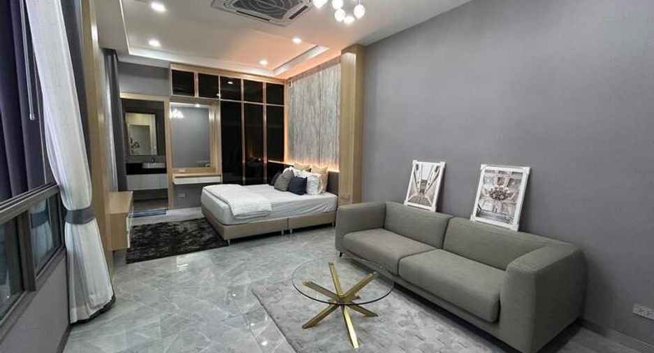 Villa zum Kauf mit 5 Zimmer in East Pattaya, Pattaya