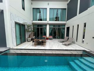 Villa en venta de 5 habitaciones en Bang Lamung, Chonburi