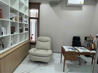 Villa en venta de 5 habitaciones en Bang Lamung, Chonburi