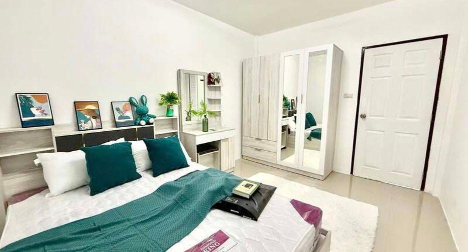 For sale 3 bedrooms townhouse in East Pattaya, Pattaya