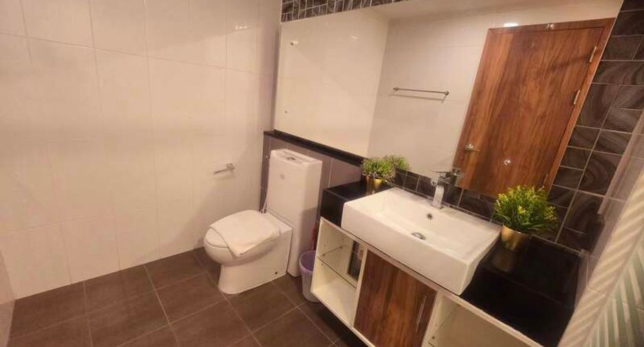 For rent 2 bedrooms condo in Jomtien, Pattaya