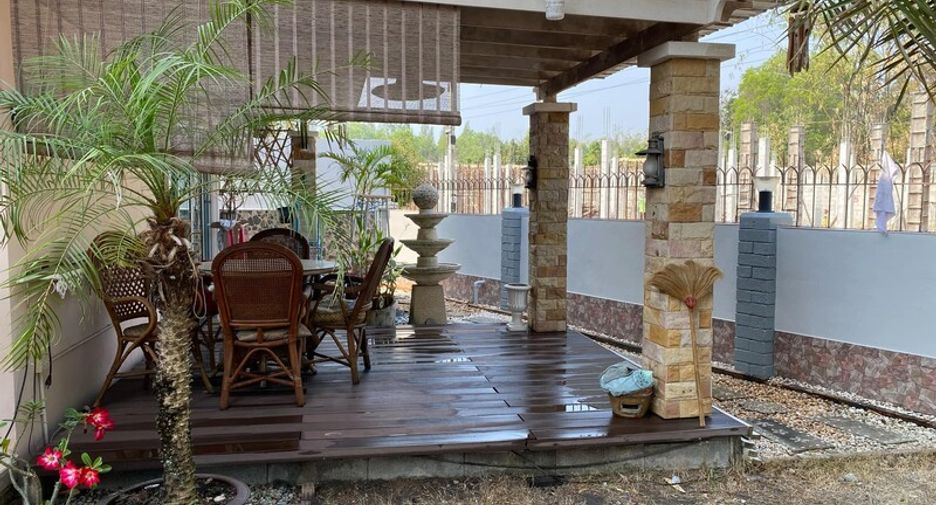 For sale 3 bedrooms house in East Pattaya, Pattaya