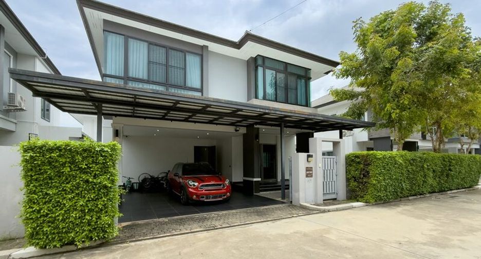 For sale 3 bedrooms house in East Pattaya, Pattaya