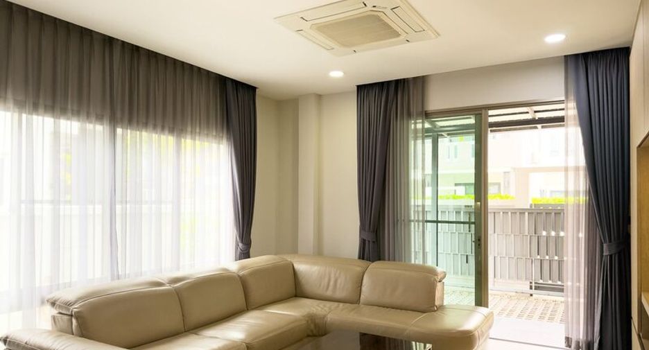 For sale 3 bedrooms house in East Pattaya, Pattaya