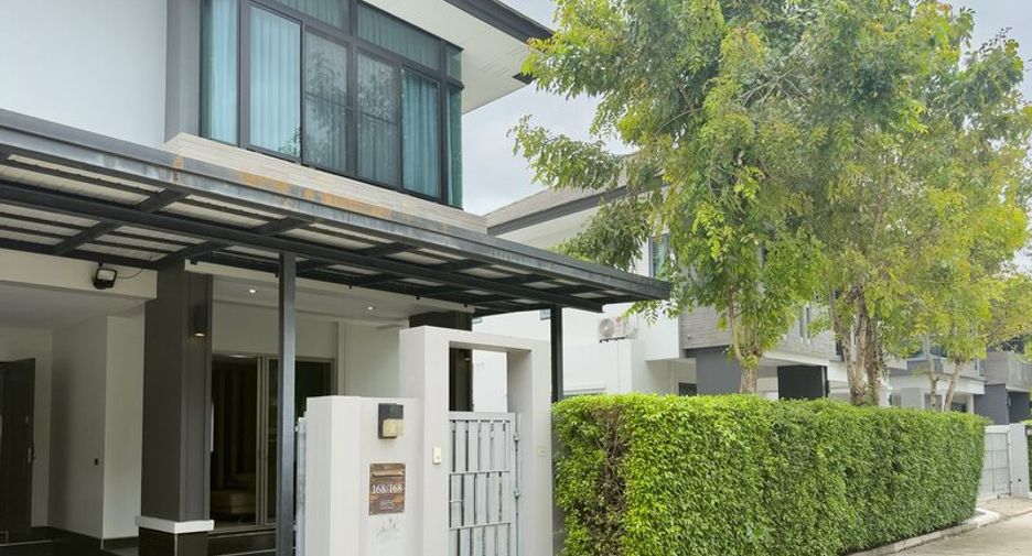 For sale 3 bedrooms house in East Pattaya, Pattaya