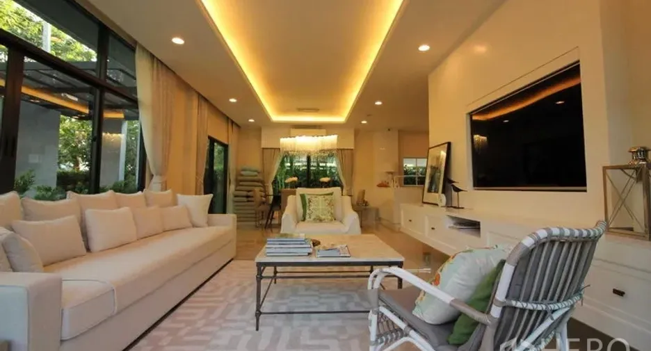 À louer 4 chambres maison à Prawet, Bangkok