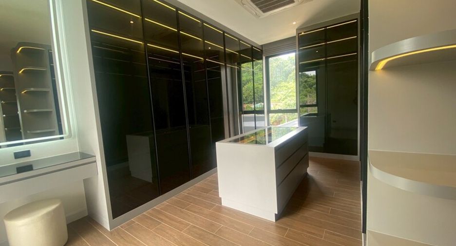 À vendre 6 chambres villa à East Pattaya, Pattaya