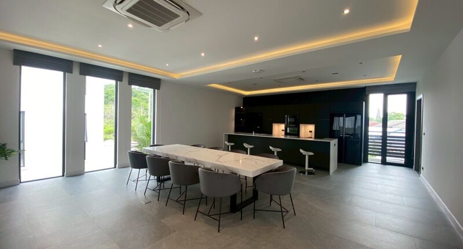À vendre 6 chambres villa à East Pattaya, Pattaya