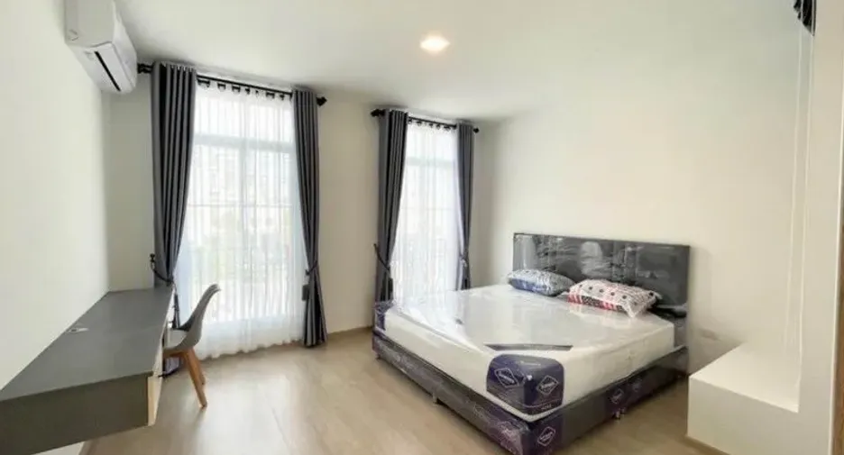 For rent 3 ベッドルーム townhouse in Prawet, Bangkok
