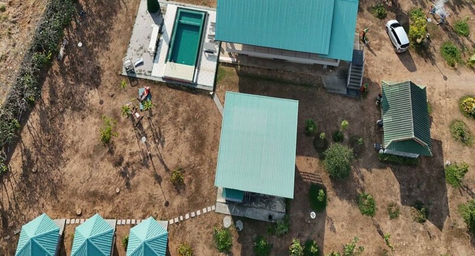 For sale 6 bedrooms villa in Sattahip, Chonburi