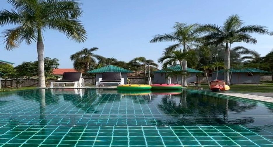 For sale 6 bedrooms villa in Sattahip, Chonburi