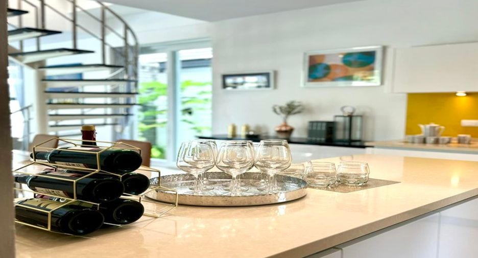 For sale 4 bedrooms house in Jomtien, Pattaya