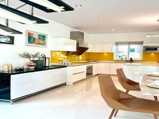 For sale 4 bedrooms house in Bang Lamung, Chonburi