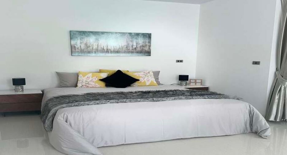 For sale 4 bedrooms house in Jomtien, Pattaya