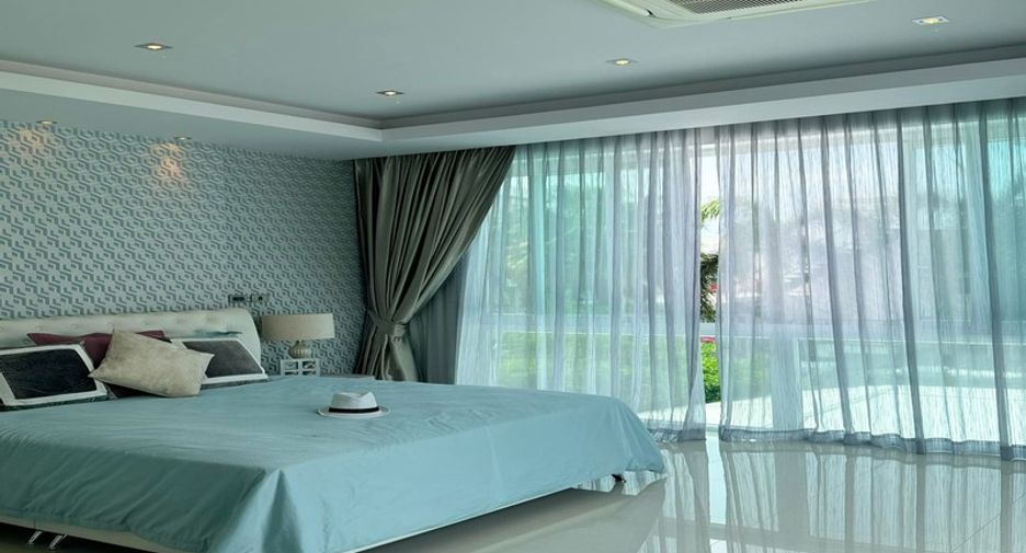 For sale 4 bedrooms house in Jomtien, Pattaya